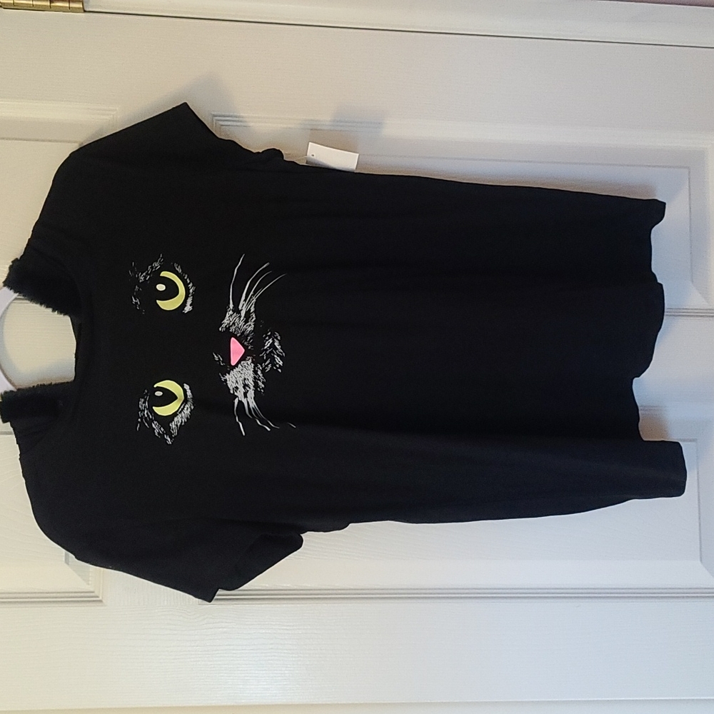 Wound Up women's black cat hooded tshirt. Size XL